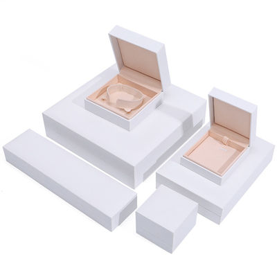 কার্ডবোর্ড বর্গাকার গয়না বাক্স সাদা কাগজ গয়না বাক্স জন্য ব্রেসলেট নেকলেস রিং প্যাকেজিং